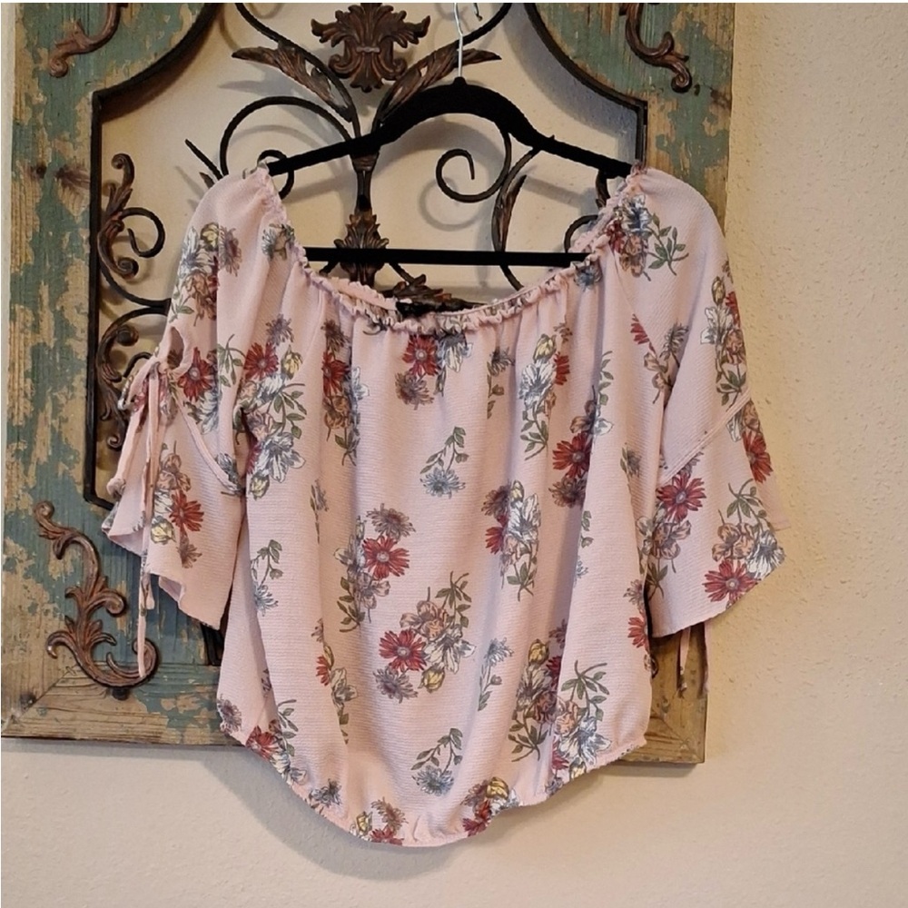 Zenobia Pink Floral Off-Shoulder Ruffle Blouse – Size 1XL